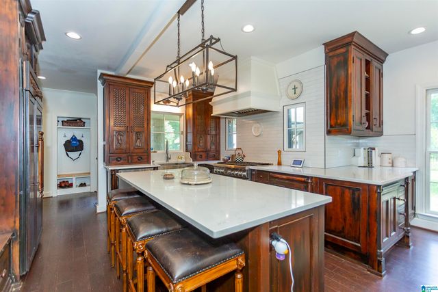 6035 BLUE BIRD LANE, Leeds, AL 35094