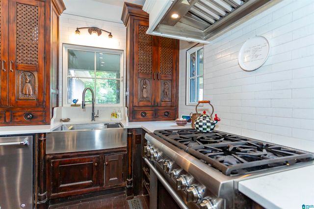 6035 BLUE BIRD LANE, Leeds, AL 35094