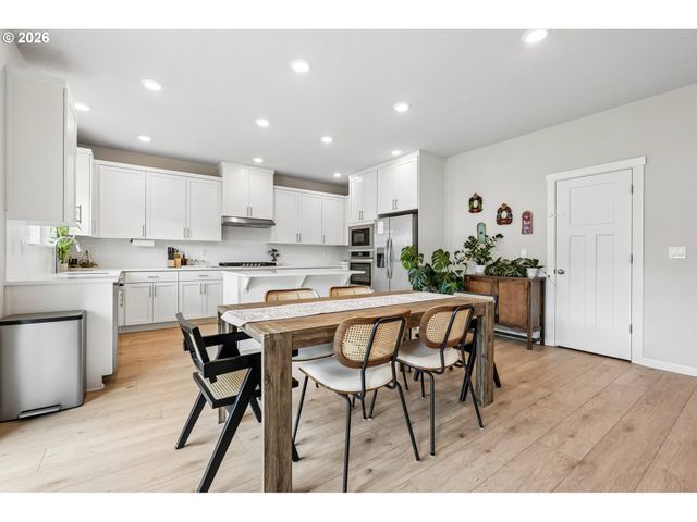 12535 Sw LAPWING Ter, Beaverton, OR 97007