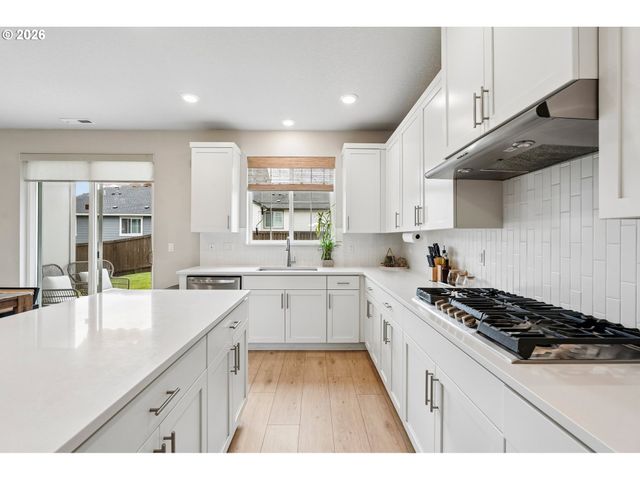 12535 Sw LAPWING Ter, Beaverton, OR 97007