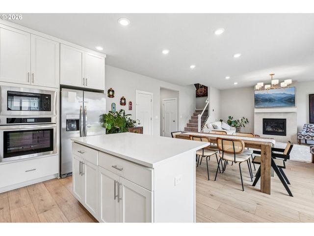 12535 Sw LAPWING Ter, Beaverton, OR 97007