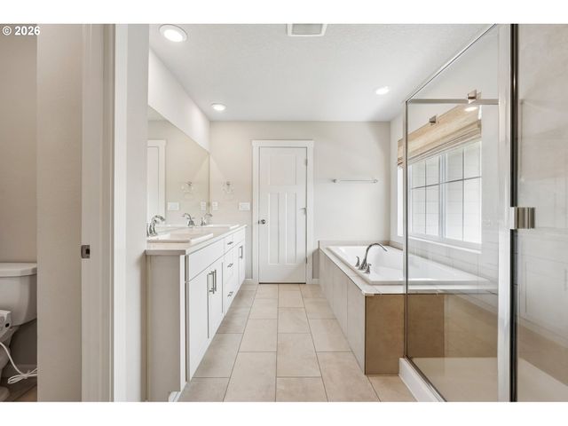 12535 Sw LAPWING Ter, Beaverton, OR 97007