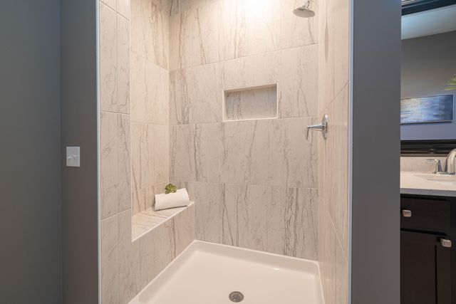 9421 Sassafras Trail 76, Portage City, MI 49002