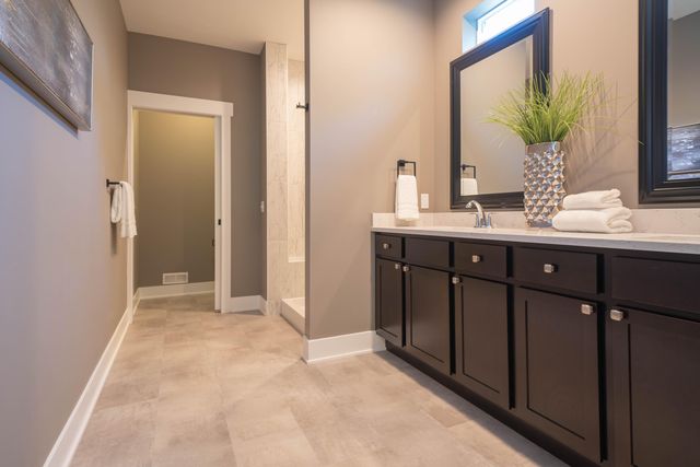 9421 Sassafras Trail 76, Portage City, MI 49002