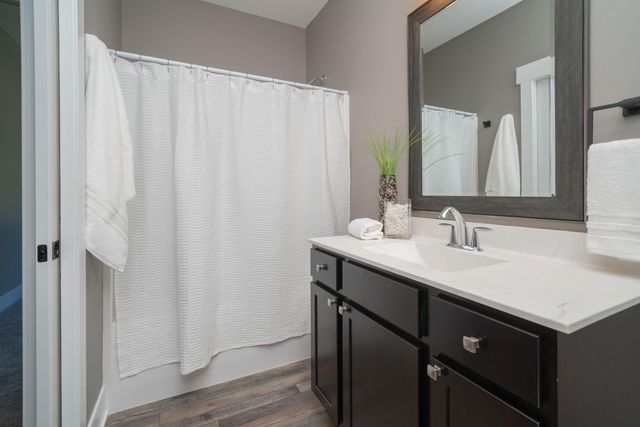 9421 Sassafras Trail 76, Portage City, MI 49002