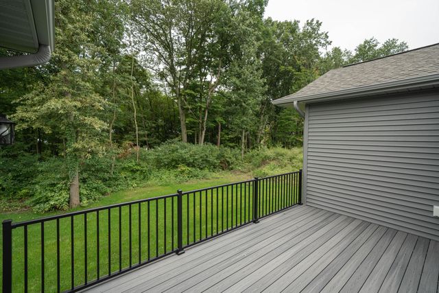 9421 Sassafras Trail 76, Portage City, MI 49002