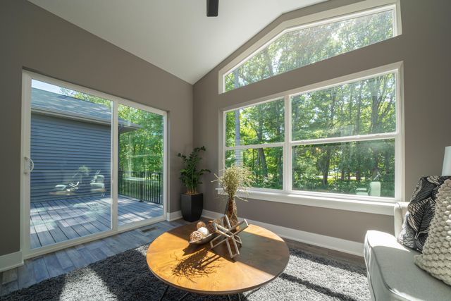 9421 Sassafras Trail 76, Portage City, MI 49002