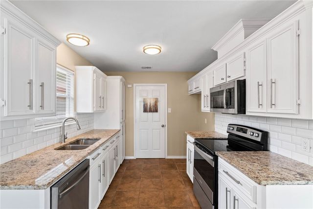 5642 Victor Lara Ortegon St, Corpus Christi, TX 78417