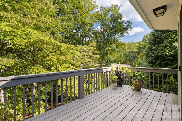42 Gaston Mountain Road, Asheville, NC 28806