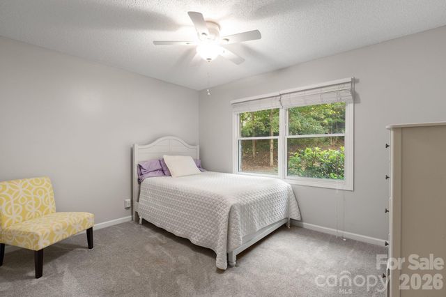 42 Gaston Mountain Road, Asheville, NC 28806
