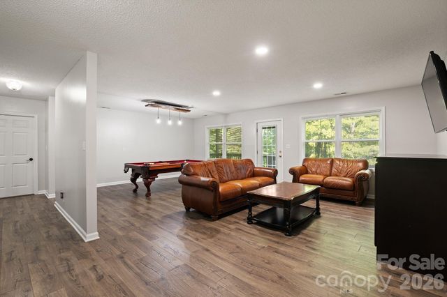 42 Gaston Mountain Road, Asheville, NC 28806