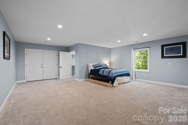 42 Gaston Mountain Road, Asheville, NC 28806