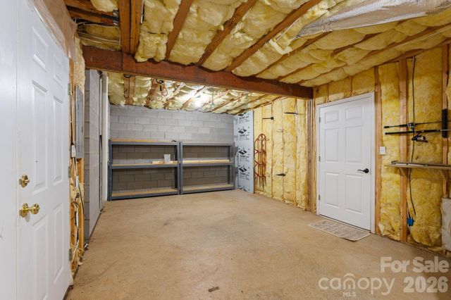 42 Gaston Mountain Road, Asheville, NC 28806
