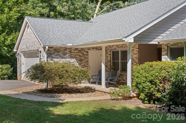 42 Gaston Mountain Road, Asheville, NC 28806