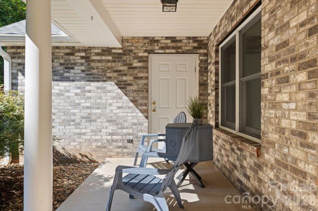 42 Gaston Mountain Road, Asheville, NC 28806