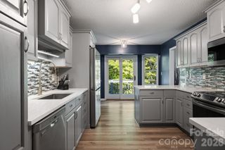 42 Gaston Mountain Road, Asheville, NC 28806