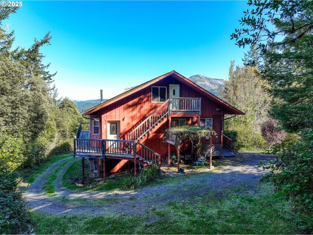 99608 S BANK CHETCO Rd, Brookings, OR 97415