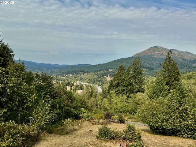 99608 S BANK CHETCO Rd, Brookings, OR 97415