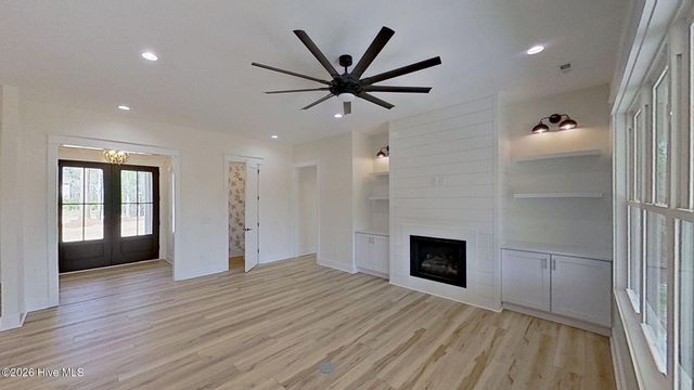 1001 Ecru Circle, New Bern, NC 28562