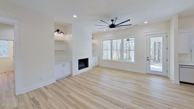 1001 Ecru Circle, New Bern, NC 28562