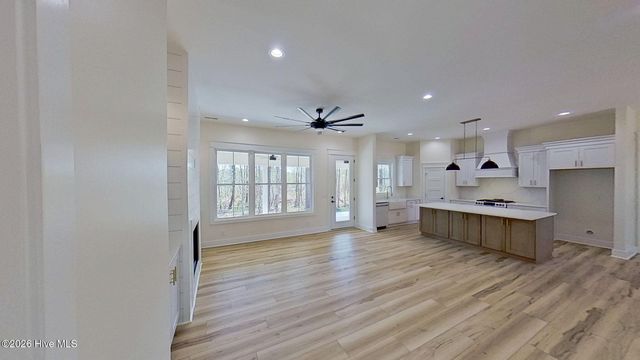 1001 Ecru Circle, New Bern, NC 28562