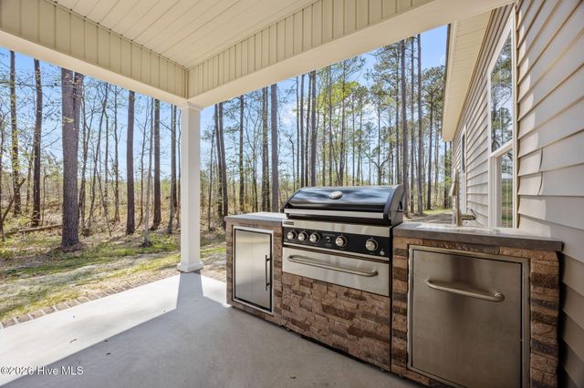 1001 Ecru Circle, New Bern, NC 28562