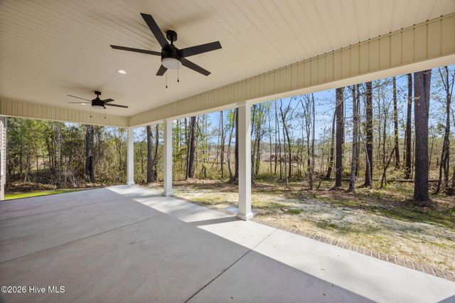 1001 Ecru Circle, New Bern, NC 28562