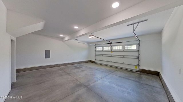 1001 Ecru Circle, New Bern, NC 28562