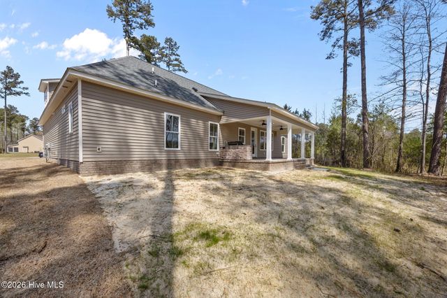 1001 Ecru Circle, New Bern, NC 28562