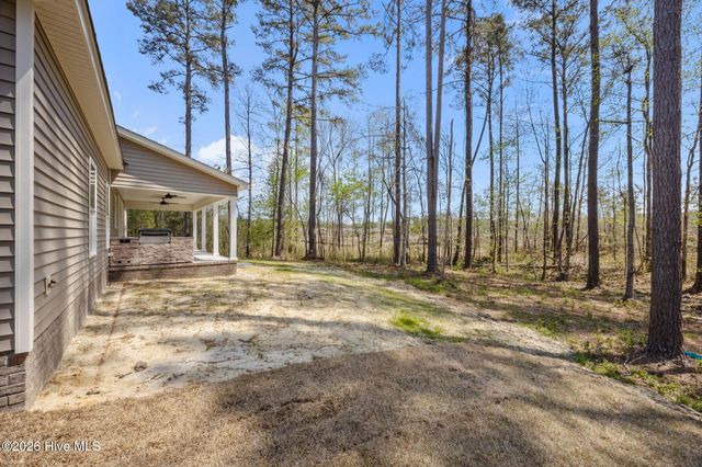 1001 Ecru Circle, New Bern, NC 28562