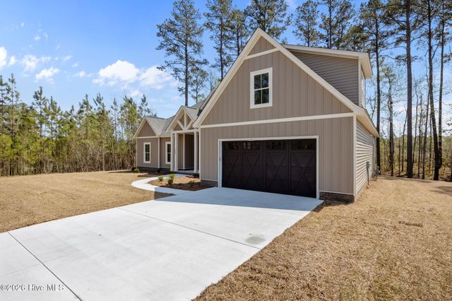 1001 Ecru Circle, New Bern, NC 28562