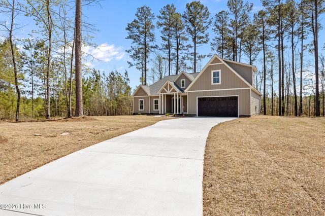 1001 Ecru Circle, New Bern, NC 28562