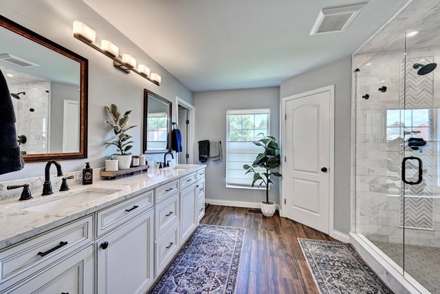 835 Crossings Drive, Crescent Springs, KY 41017