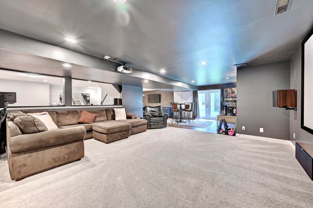 835 Crossings Drive, Crescent Springs, KY 41017