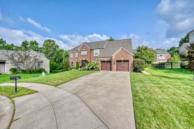 835 Crossings Drive, Crescent Springs, KY 41017