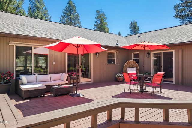 55350 Gross Drive, Bend, OR 97707