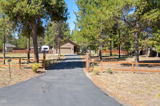 55350 Gross Drive, Bend, OR 97707