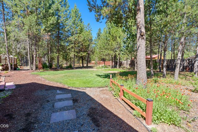 55350 Gross Drive, Bend, OR 97707