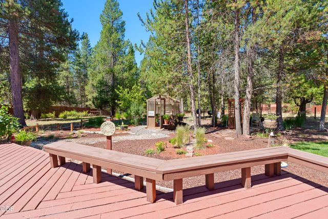55350 Gross Drive, Bend, OR 97707