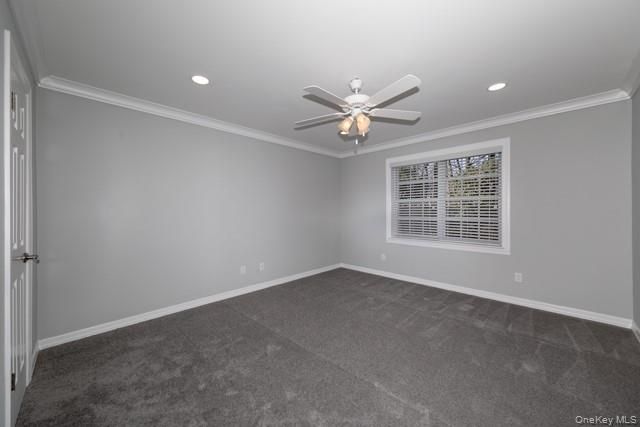 81 Secatogue Avenue 6, Farmingdale, NY 11735