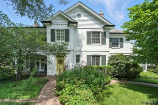 5 Thorndell Drive, Richmond Heights, MO 63117