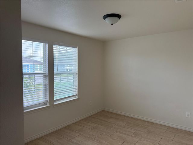 2724 Avenue D Avenue 5, San Leon, TX 77539