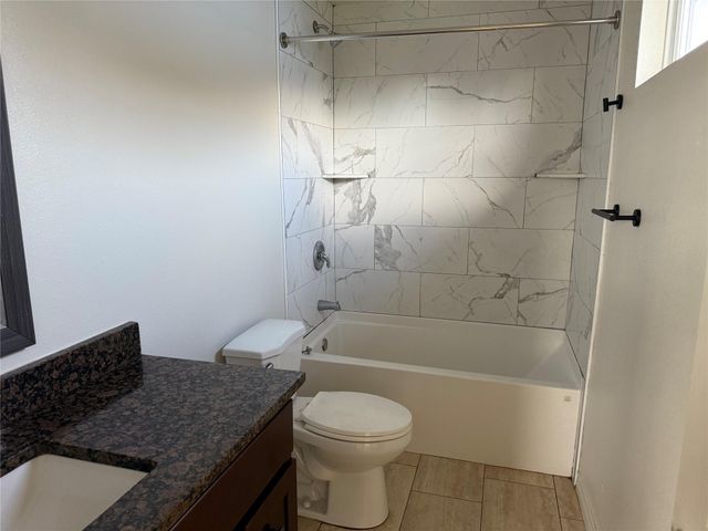 2724 Avenue D Avenue 5, San Leon, TX 77539