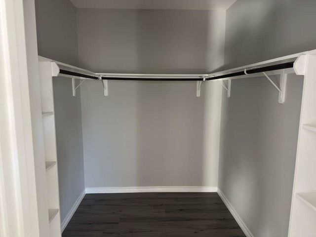 242 Bianca CIR, Del Valle, TX 78617