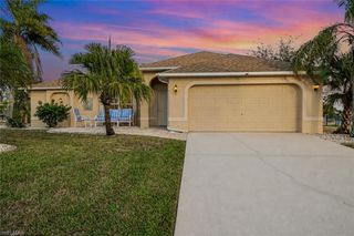 2727 SW 2nd CT, Cape Coral, FL 33914