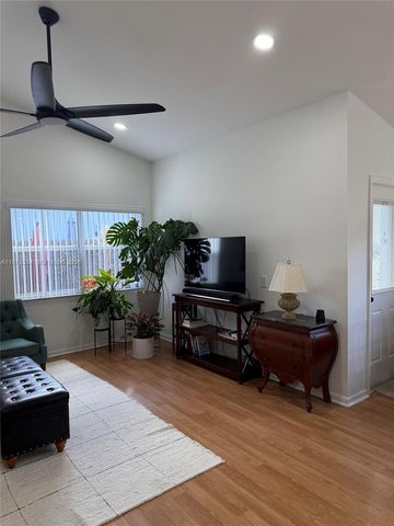 2704 Pinewood Ct 0, Davie, FL 33328