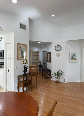 2704 Pinewood Ct 0, Davie, FL 33328