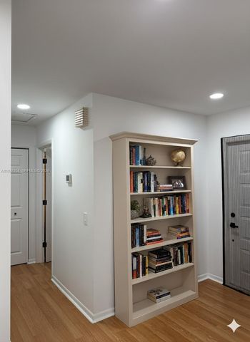 2704 Pinewood Ct 0, Davie, FL 33328