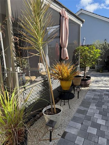 2704 Pinewood Ct 0, Davie, FL 33328