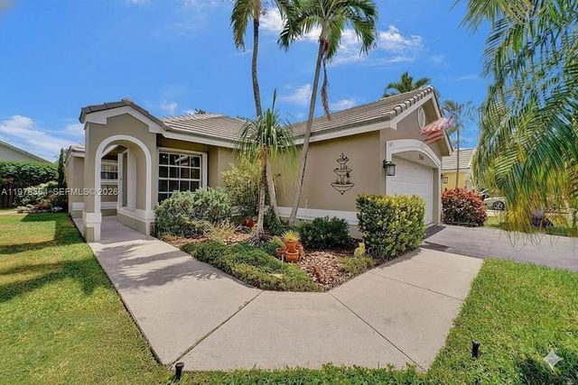 2704 Pinewood Ct 0, Davie, FL 33328